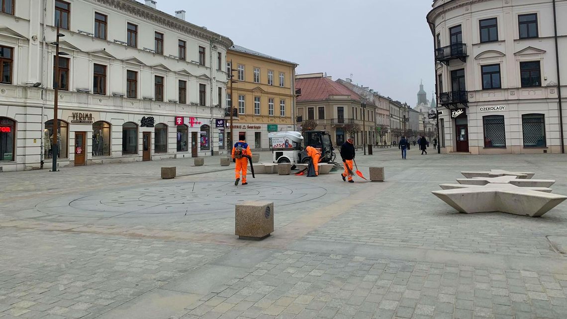 Akcja wiosna. Sprzątanie przystanków w Lublinie zacznie się od centrum