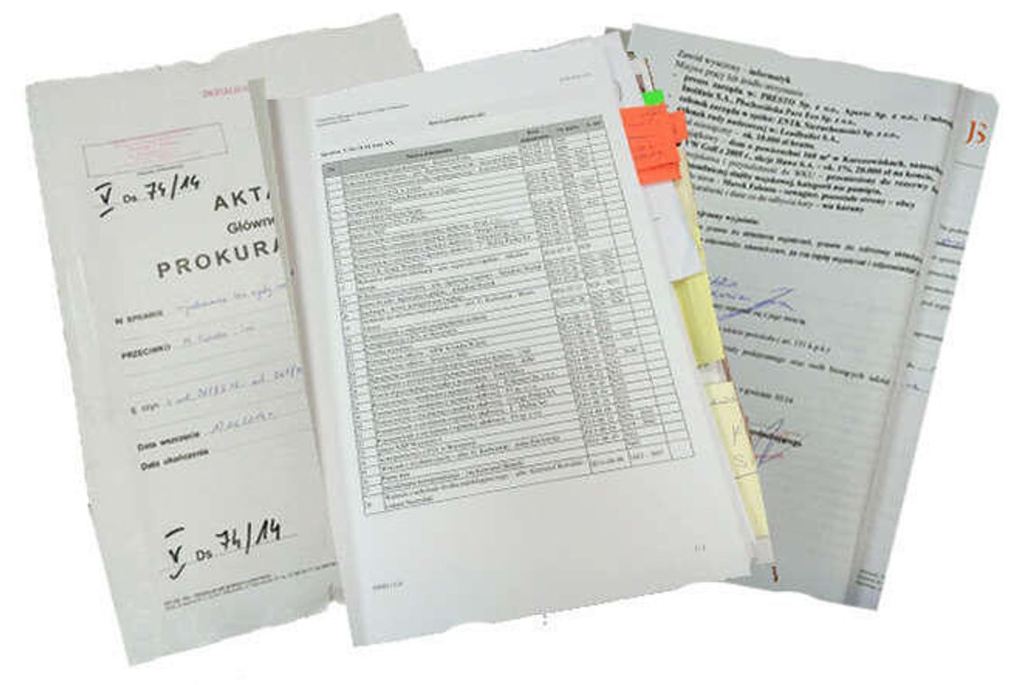 Akta afery taśmowej trafiły do internetu. Co zeznał kelner z Ryk?