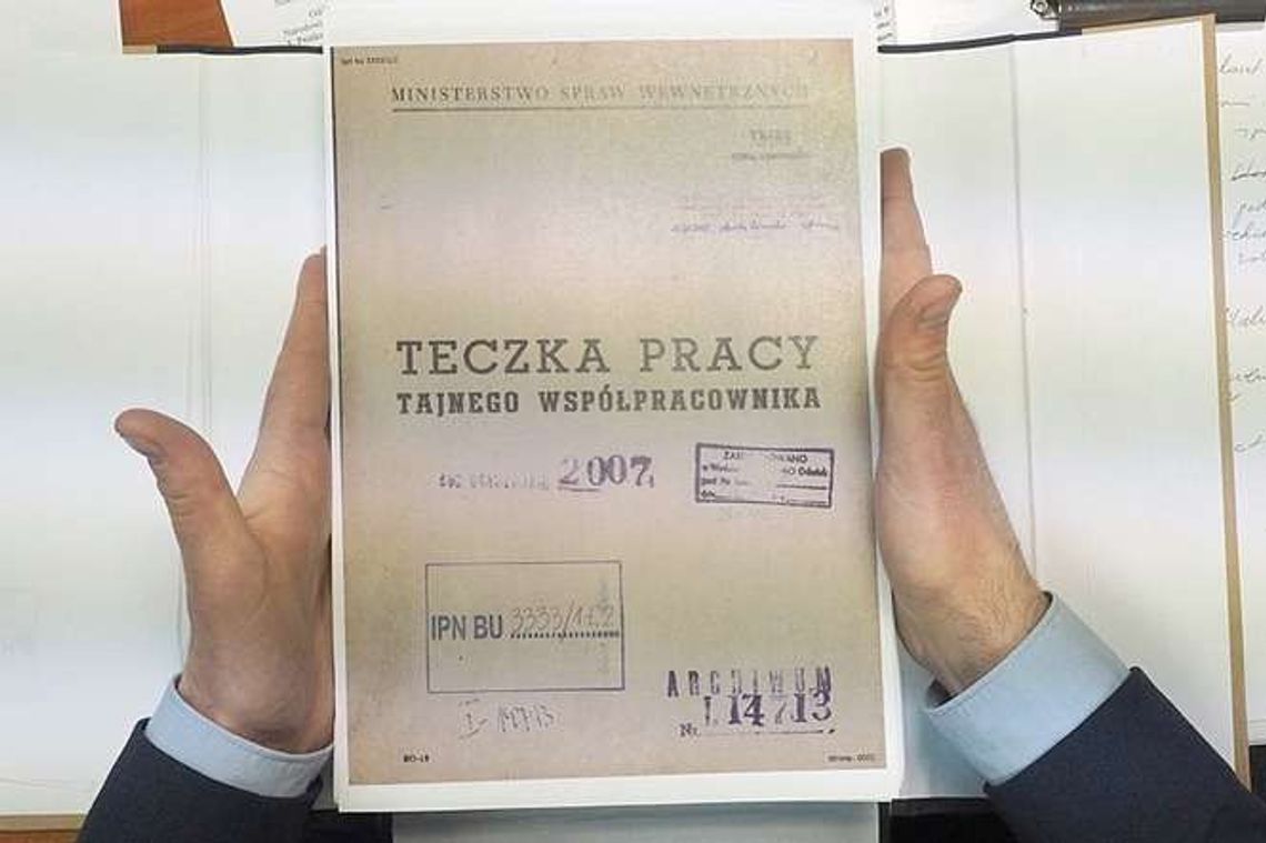 Akta TW "Bolka" pod lupą. Tomasz Przeciechowski i Mieczysław Ryba o przeszłości Lecha Wałęsy