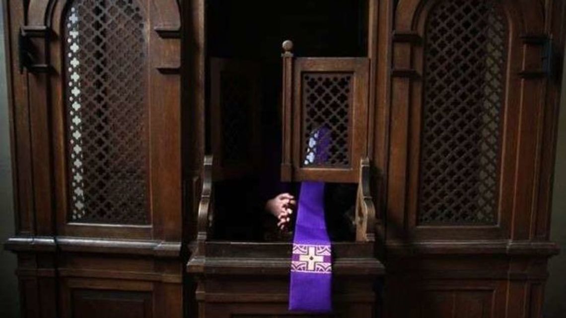 Akty apostazji w Lubelskiem. Od księdza usłyszał „proszę mi nie zawracać d…”. Akty apostazji w Lubelskiem. Od księdza usłyszał „proszę mi nie zawracać d…”.