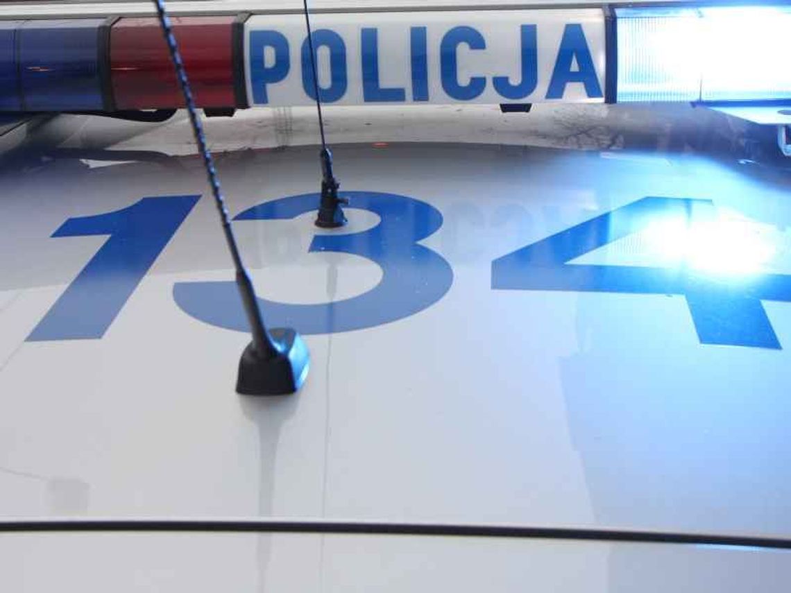Al. Kompozytorów Polskich: Zderzenie aut. Trzy osoby w szpitalu
