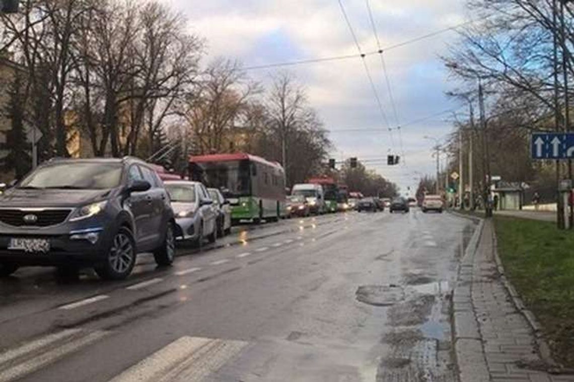 Al. Racławickie. Postępowanie ws. decyzji środowiskowej zawieszone Al. Racławickie. Postępowanie ws. decyzji środowiskowej zawieszone