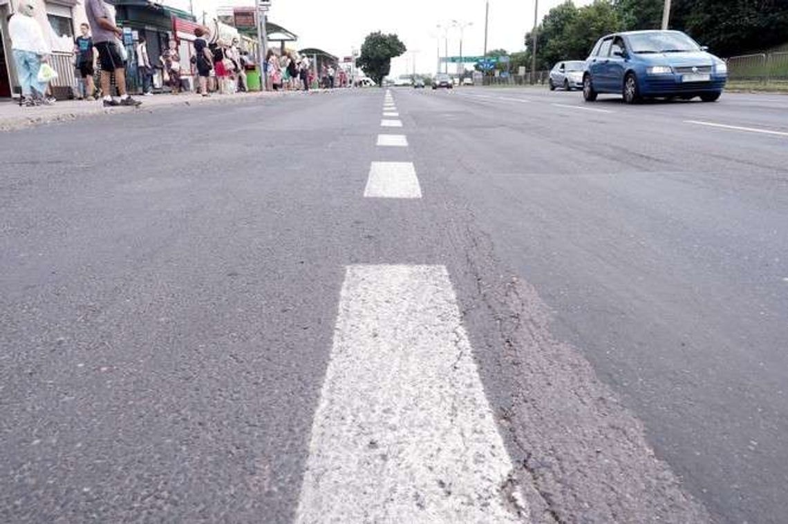 Al. Tysiąclecia do przebudowy. Do jesieni powstanie buspas i ścieżka rowerowa. Co się jeszcze zmieni?