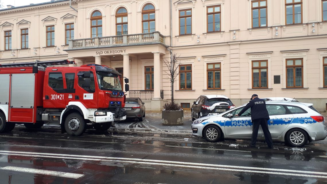 Alarm bombowy w sądzie w centrum Lublina. Na miejscu pirotechnicy