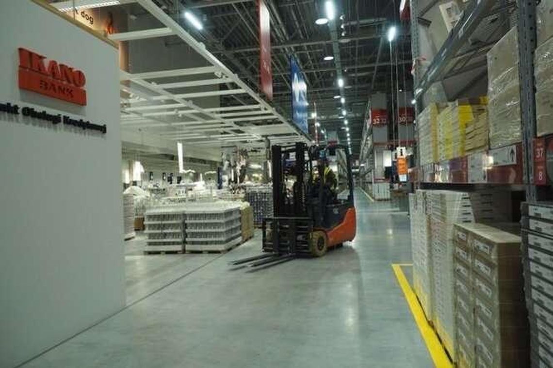 Alarm w sklepie IKEA. Na miejsce przyjechała straż pożarna