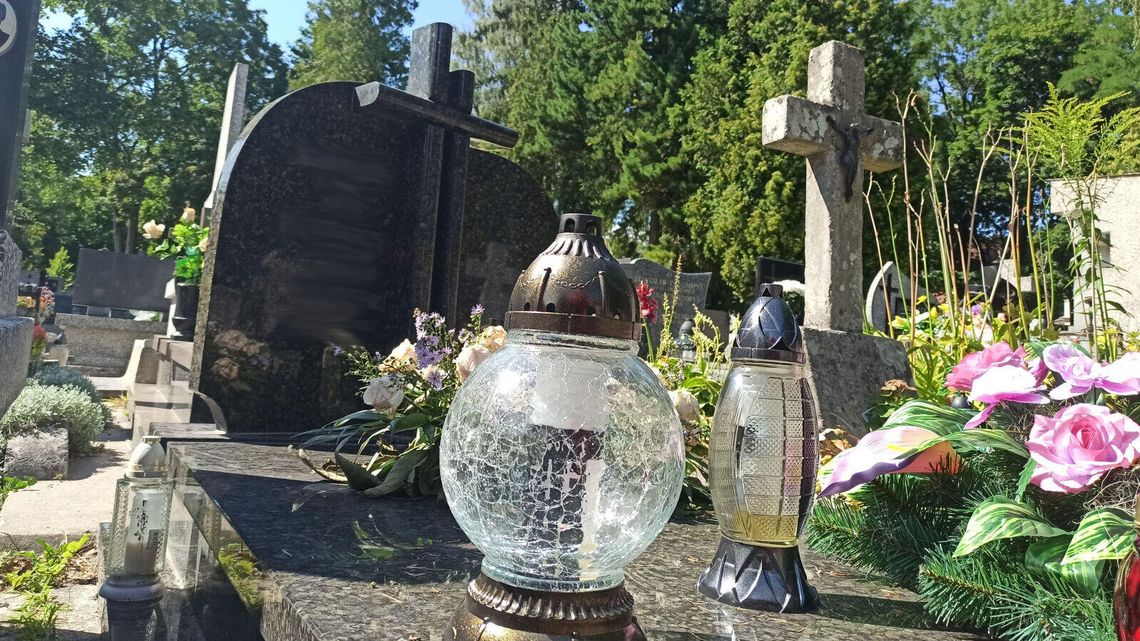 Albania, grób „handlarza bronią” na cmentarzu w Lublinie, interesy powiązane z włoską mafią i miliony za respiratory