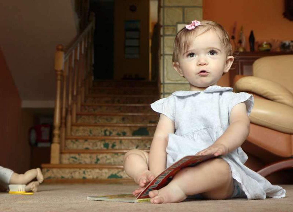 Albo operacja, albo protezy. Julka z Lubartowa czeka na pomoc