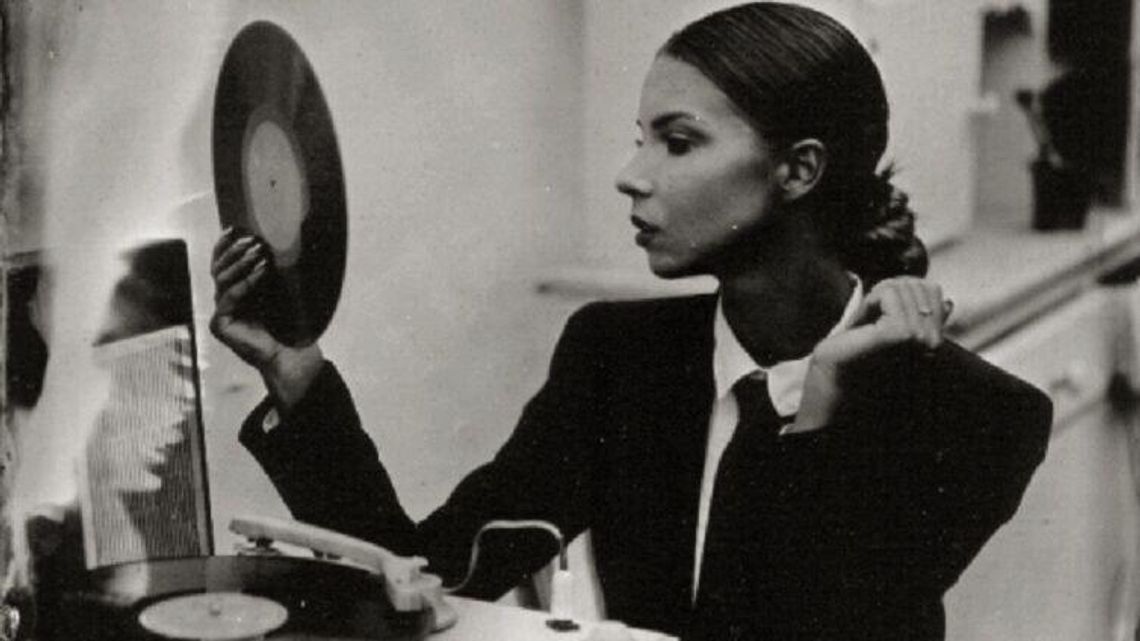 Alchemia i zdjęcia. Zaproszenie na wernisaż do Ratusza