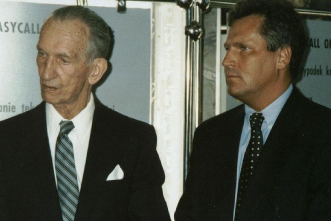Aleksander Kwaśniewski dziękuje Obamie za odznaczenie Jana Karskiego