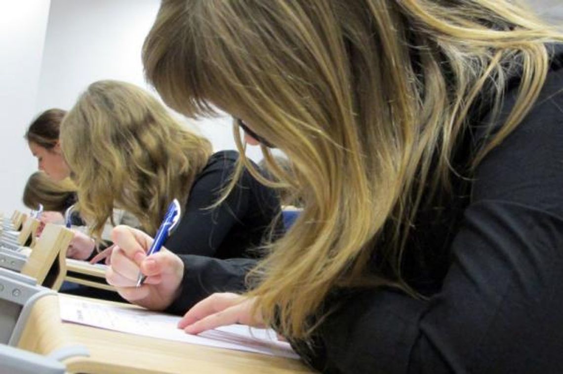 Aleksandra Cich z Biłgoraja wygrała III Zamojskie Dyktando