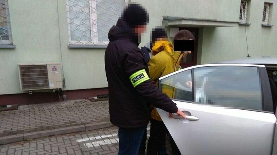 Alimenciarz wpadł w hotelu. Była z nim poszukiwana 16-latka