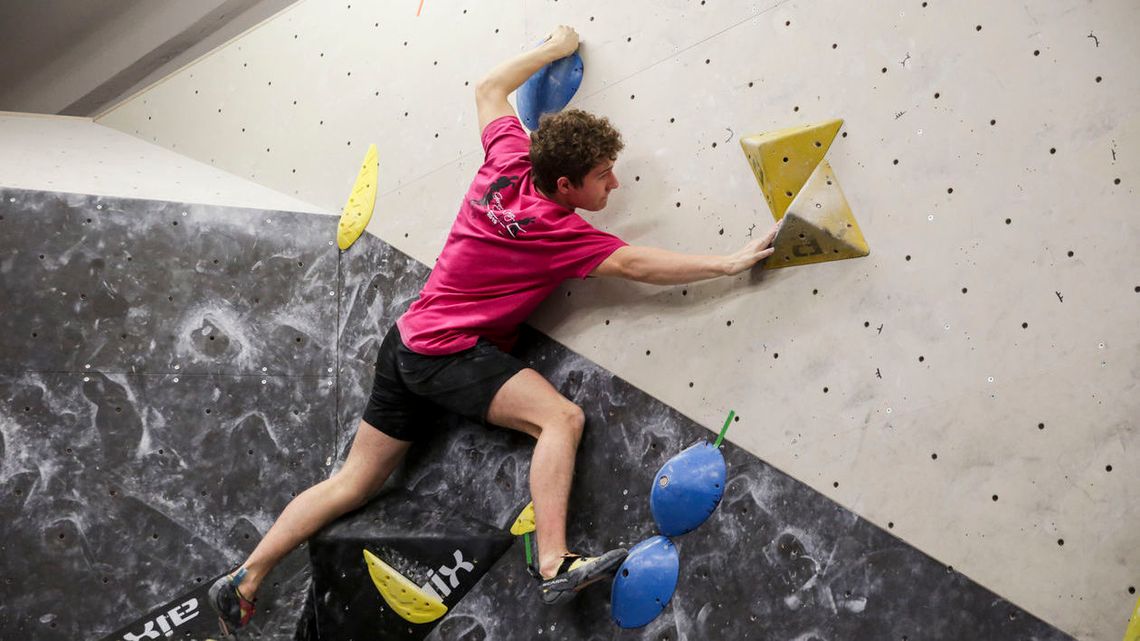 Amatorzy i profesjonaliści mogą się sprawdzić w Zimowej Lidze Boulderowej we wspinaczce