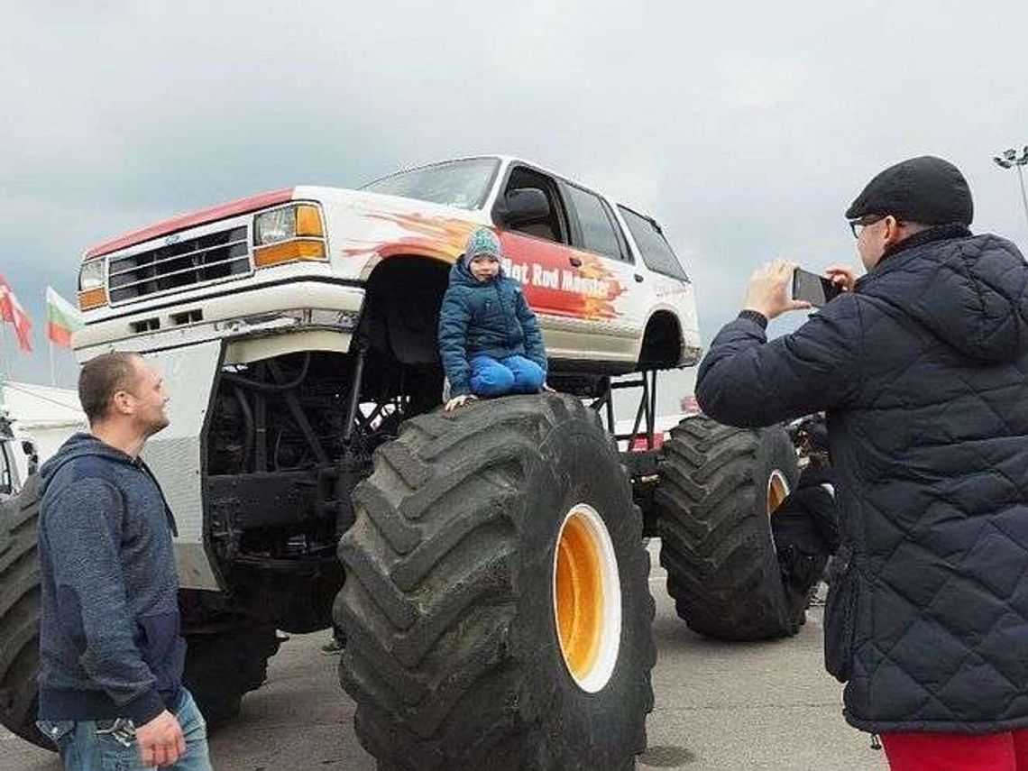 American Monster Truck Motor Show w Lublinie. Kaskaderzy i wielkie maszyny 