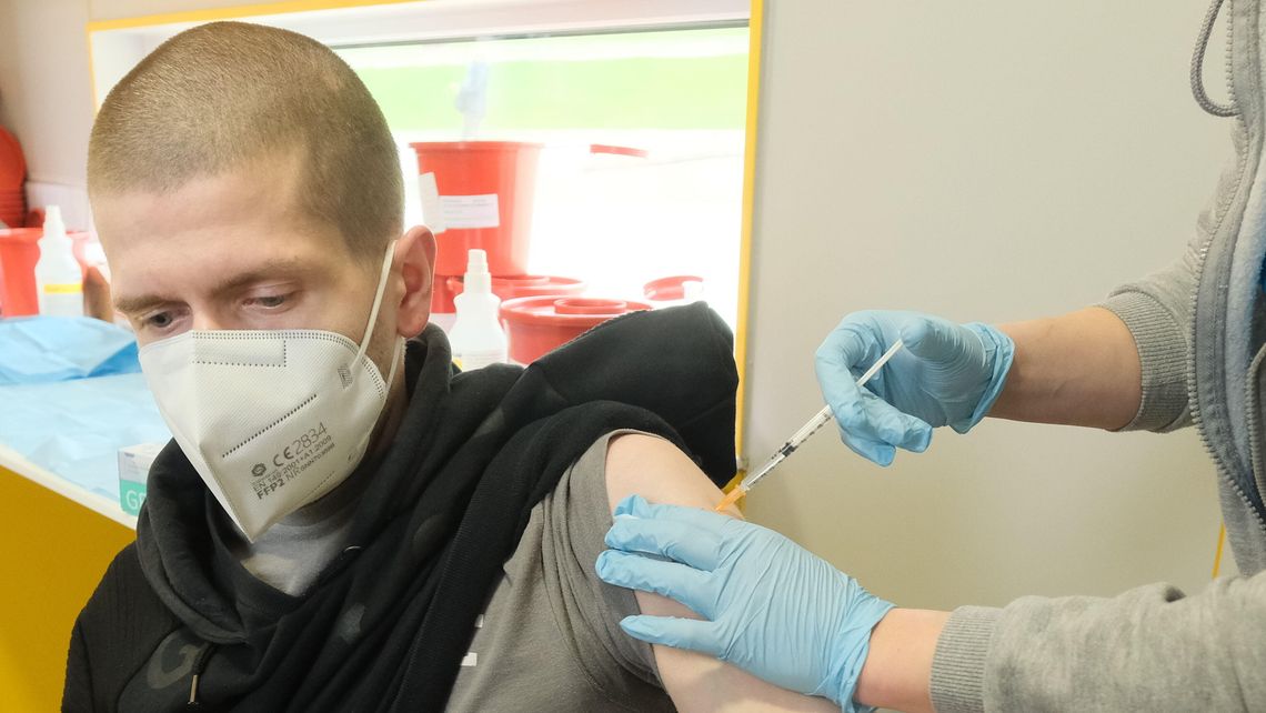 Amputacje nóg, depresje, wypadanie włosów. To efekty zaniedbania pandemicznego