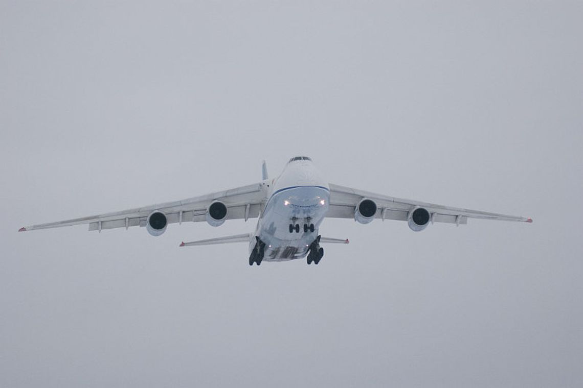 An-124 Rusłan wylądował na lotnisku w Świdniku (zdjęcia, wideo)