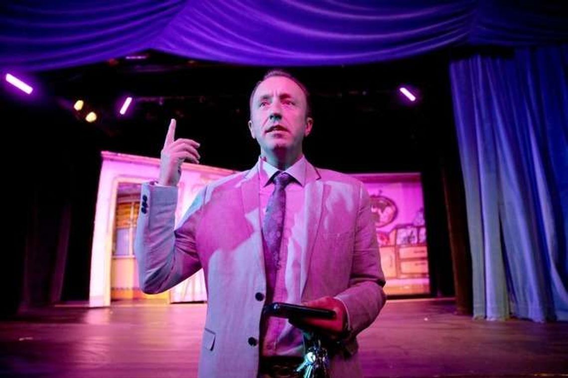 Andersen ma już dość i chce przeprowadzki. Dyrektor teatru nawet złożył dymisję