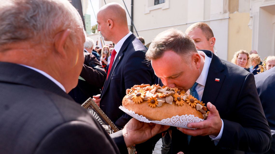 Andrzej Duda do rolników o pustych półkach w sklepach: „błyskawicznie zapełniały się na powrót produktami”