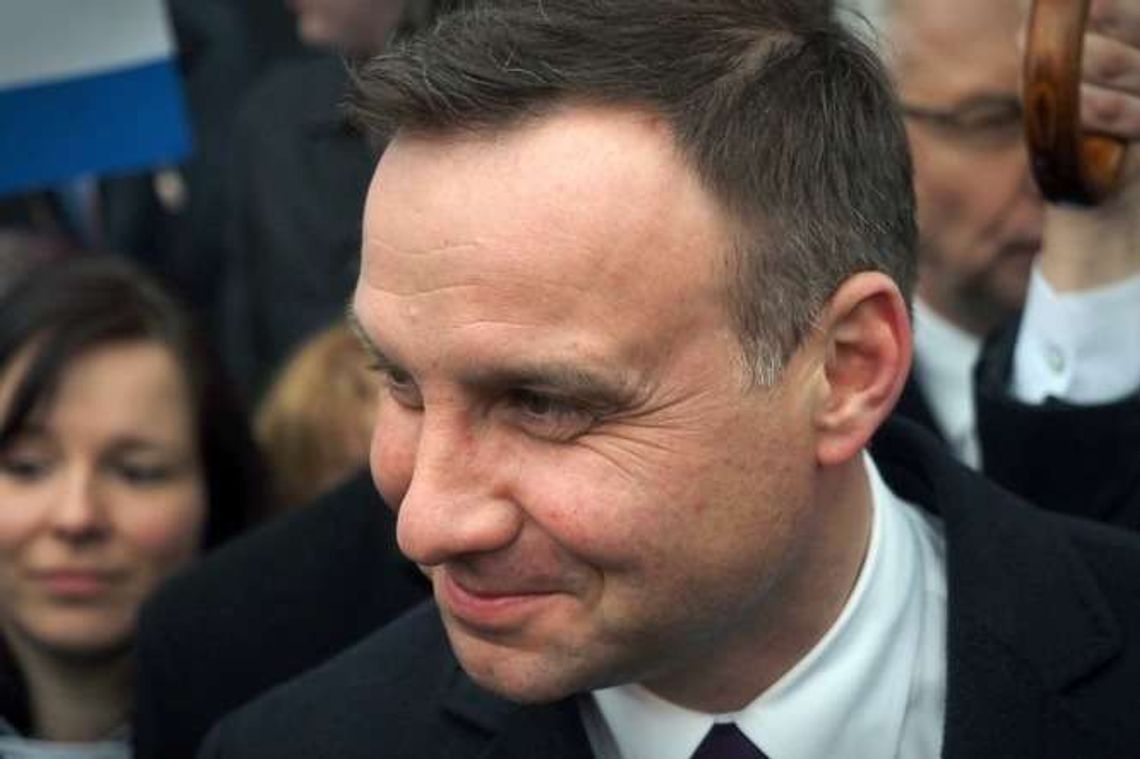 Andrzej Duda politykiem roku 2015 (SONDA)
