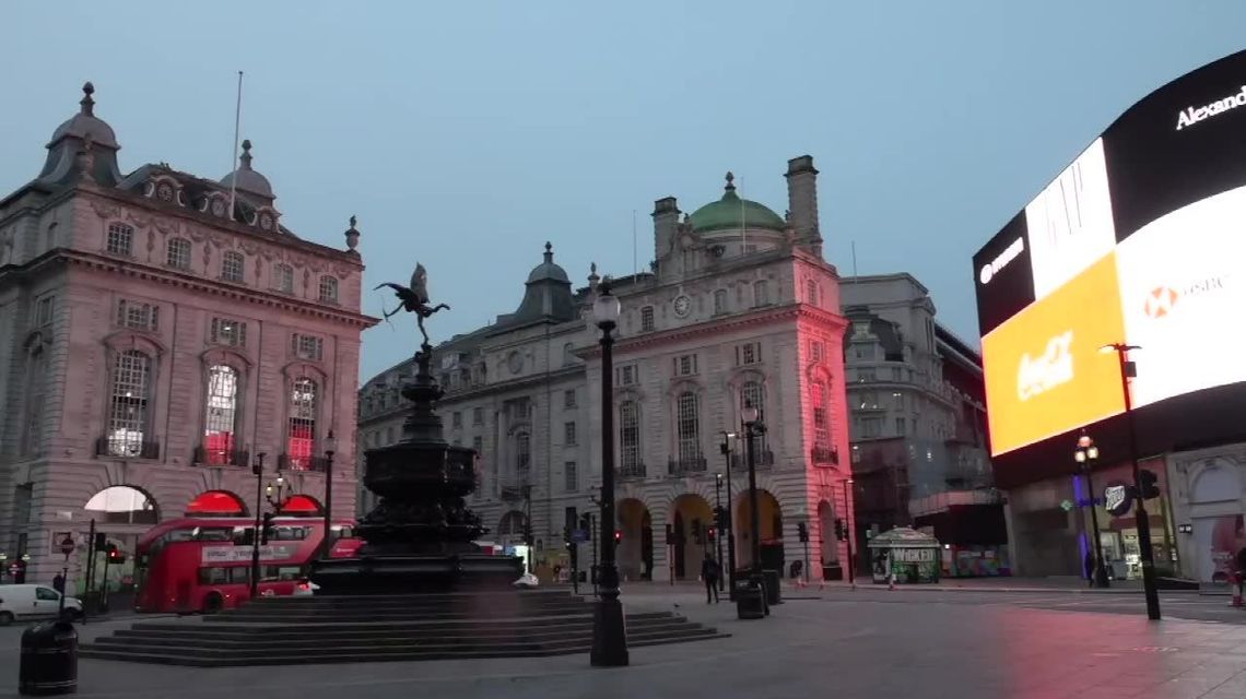 Anglia wprowadza nowy lockdown. "Liczba infekcji i zgonów wskazywała, że to nieuniknione"