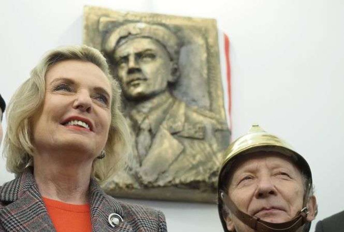 Anna Maria Anders odsłoniła płaskorzeźbę ojca