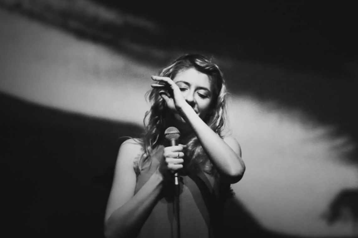 Anna Smołowik w Teatrze Starym (wideo)