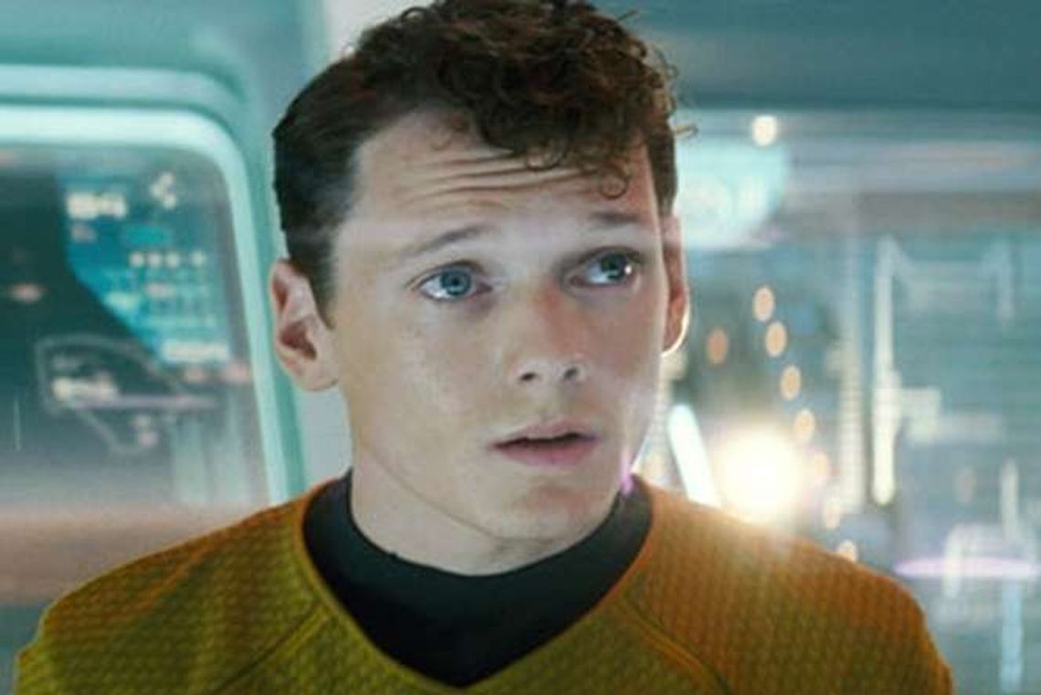 Anton Yelchin nie żyje. Gwiazdor "Star Treka" przygnieciony przez auto Anton Yelchin nie żyje. Gwiazdor "Star Treka" przygnieciony przez auto
