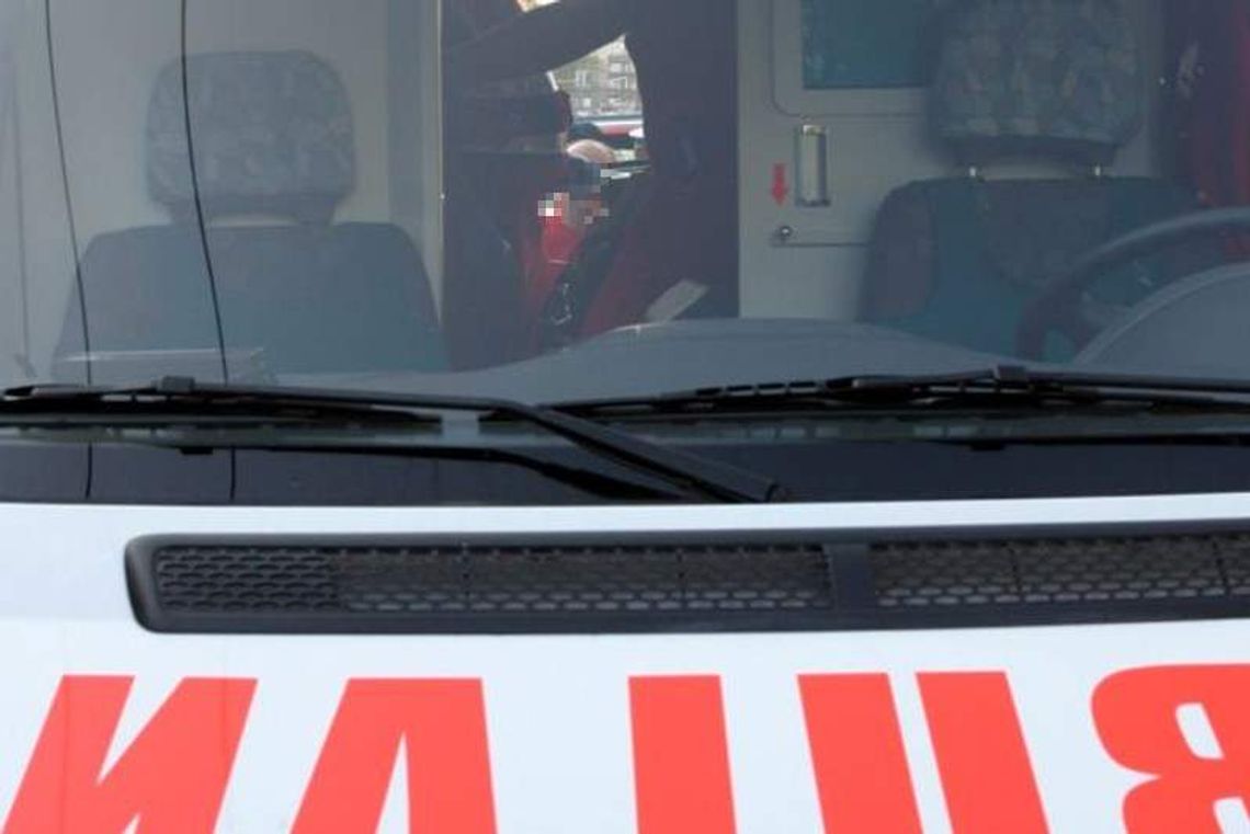 Anusin. Wypadek na drodze nr 12, zderzyły się trzy samochody