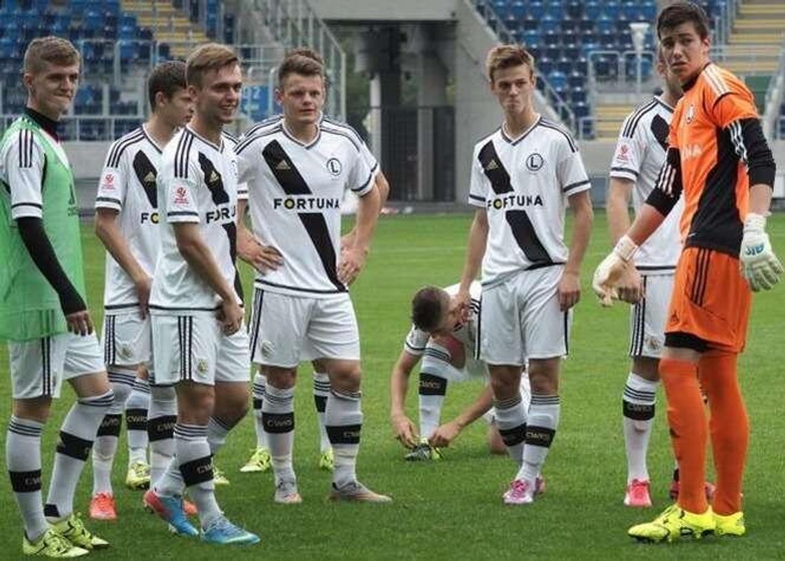 AP TOP 54 Biała Podlaska - Legia 1:3, punkt juniorów Motoru