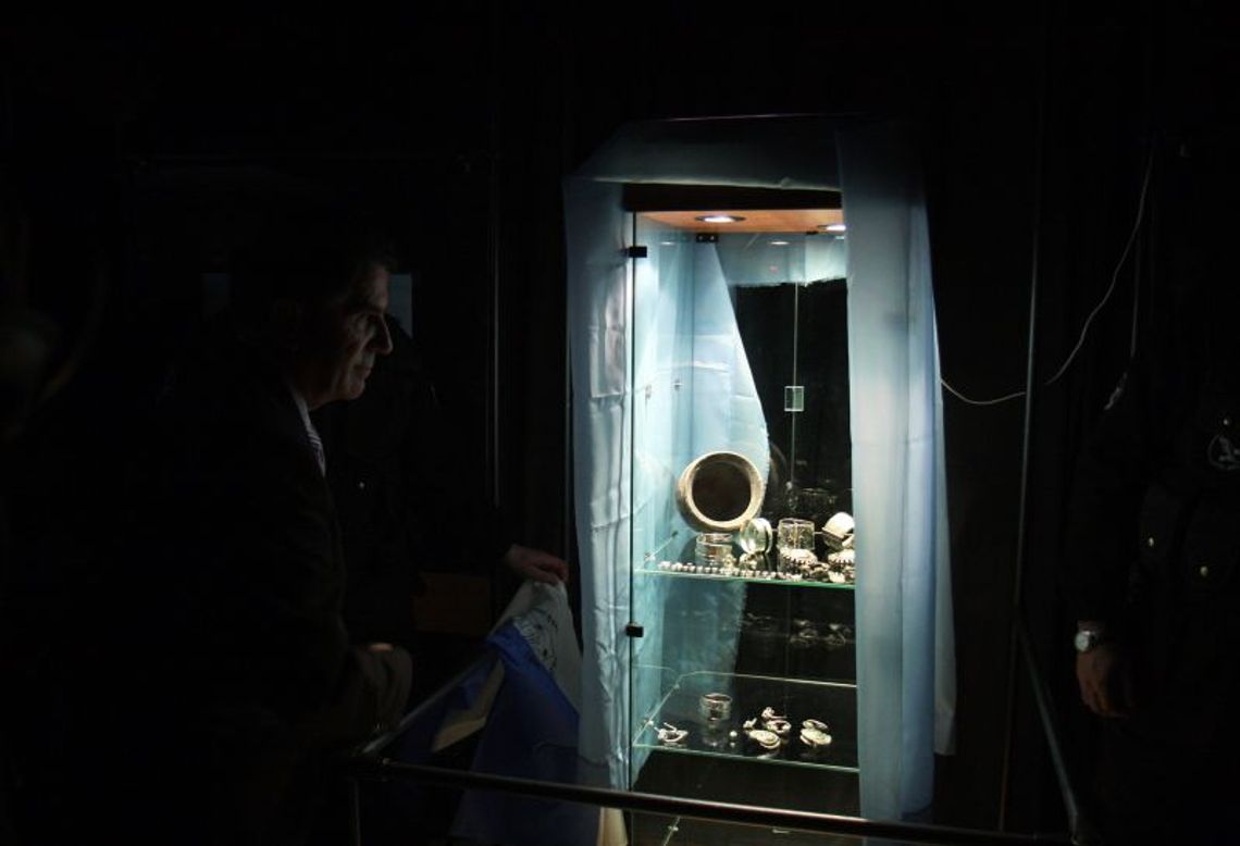 Archeolodzy UMCS pokazali skarby znalezione w Czermnie