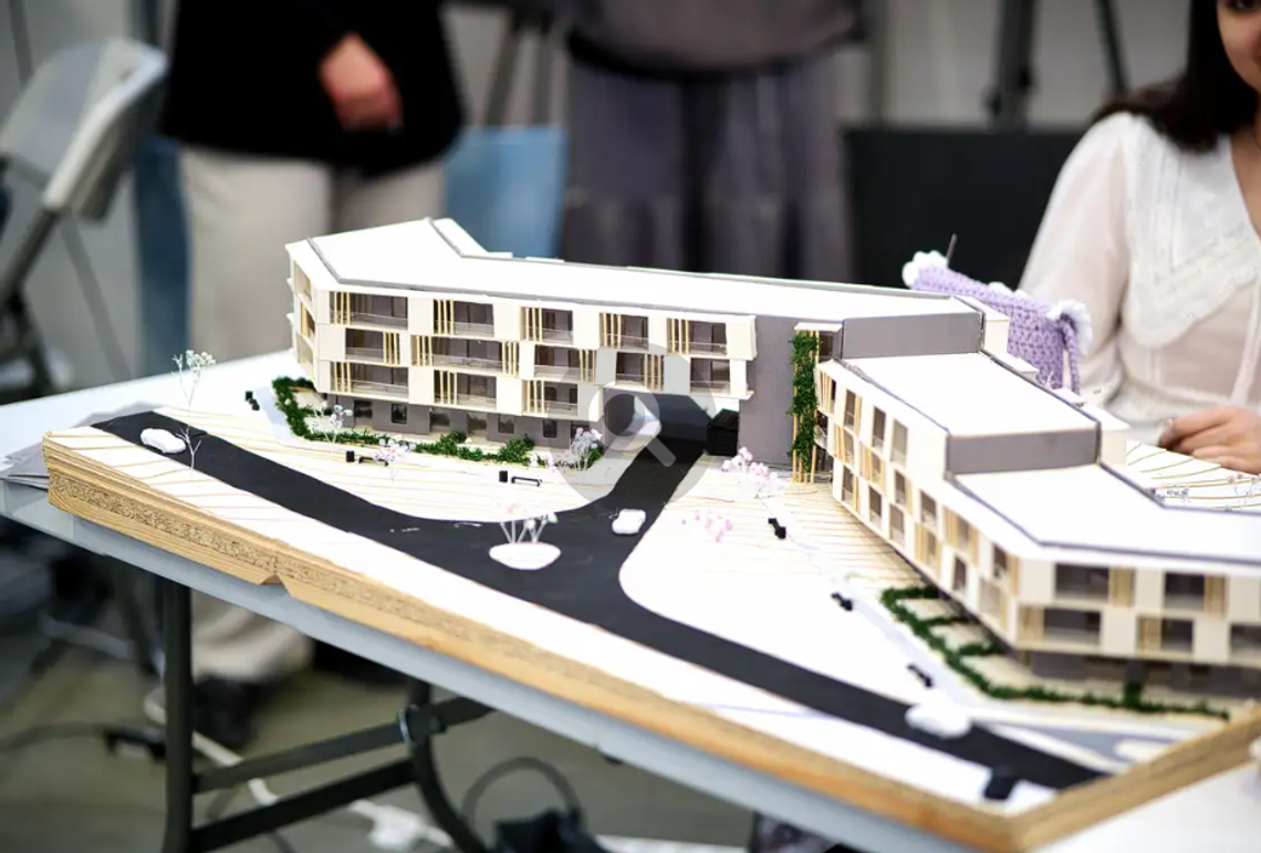 Architektura bez złudzeń: między wizją a kompromisem Architektura bez złudzeń: między wizją a kompromisem