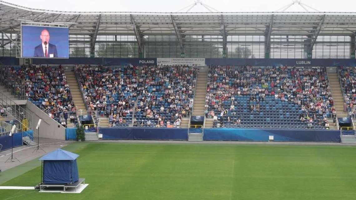 Arena Lublin wypełniona prawie po brzegi. Ale oni nie przyszli tu na mecz [zdjęcia]