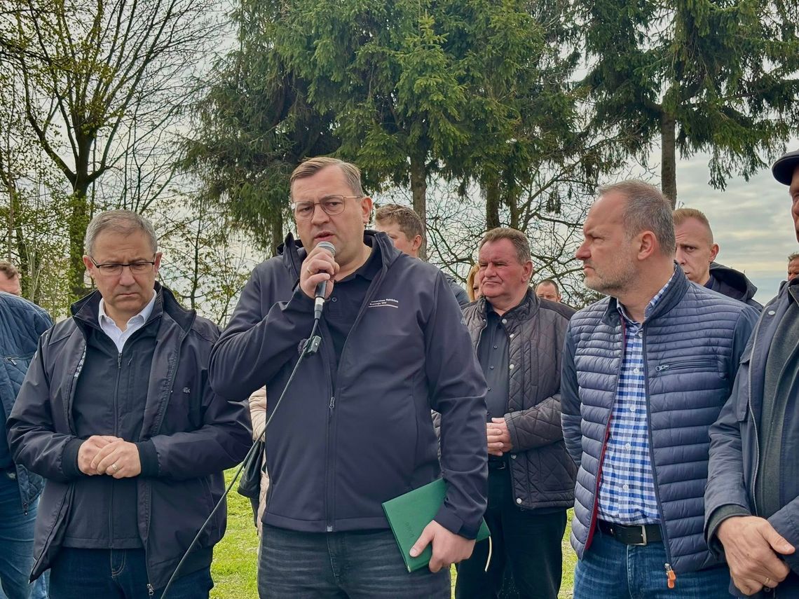 Armagedon w sadach pod Lublinem. Minister mówi o stratach sięgających 100 proc. i zapowiada pomoc
