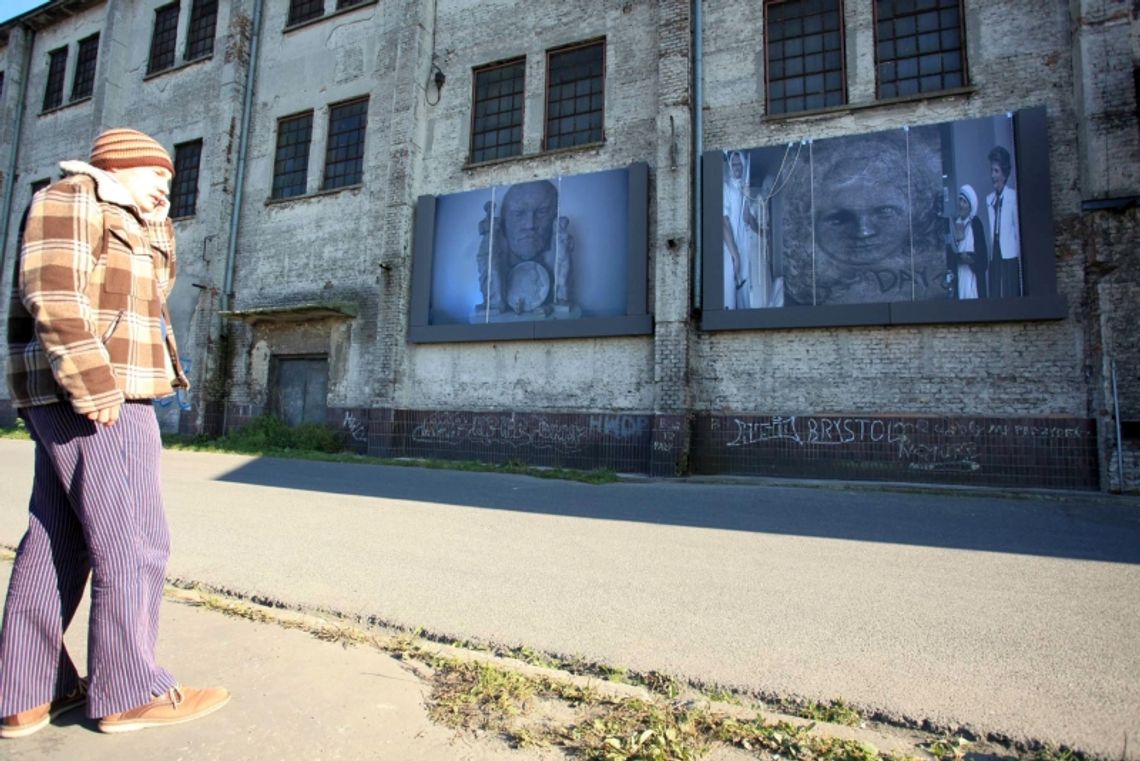 Artyści przejmują cukrownię. \"DAY-NIGHT\" Svajone i Pauliusa Stanikas