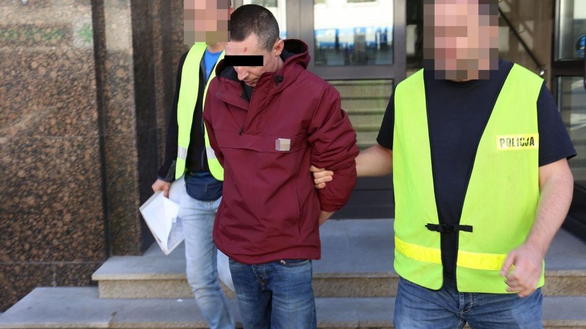 Atak gazem w policjanta. 34-latek aresztowany, grozi mu 10 lat więzienia