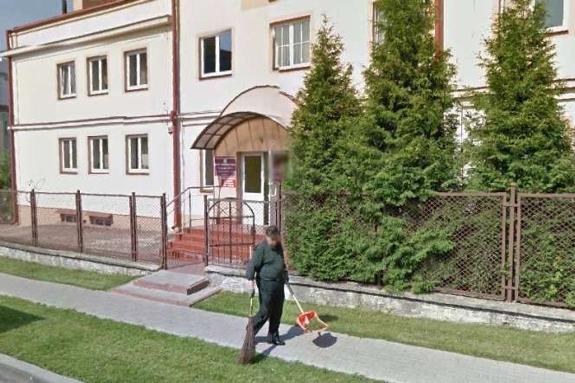 Atak na siedzibę SLD w Lublinie. Gaz, wybite szyby, odchody na drzwiach Atak na siedzibę SLD w Lublinie. Gaz, wybite szyby, odchody na drzwiach
