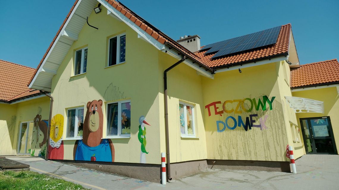 Atak na żłobek Tęczowy Domek w Świdniku. "Jakimś osobom niespełna rozumu przeszkadza tęcza" Atak na żłobek Tęczowy Domek w Świdniku. "Jakimś osobom niespełna rozumu przeszkadza tęcza"