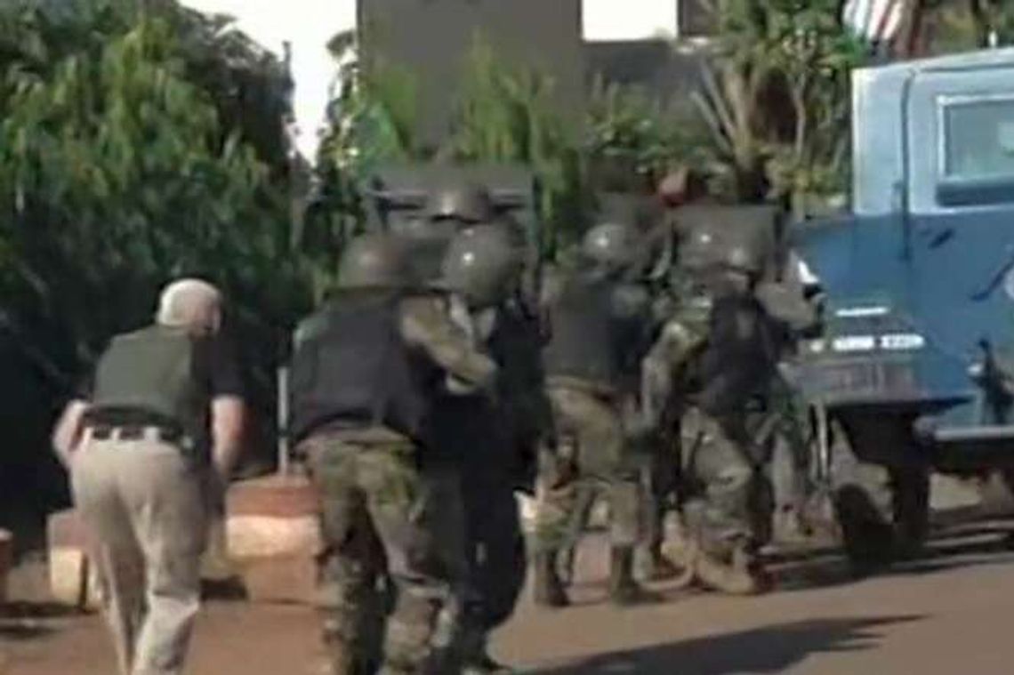 Atak terrorystów na hotel w Mali (wideo)
