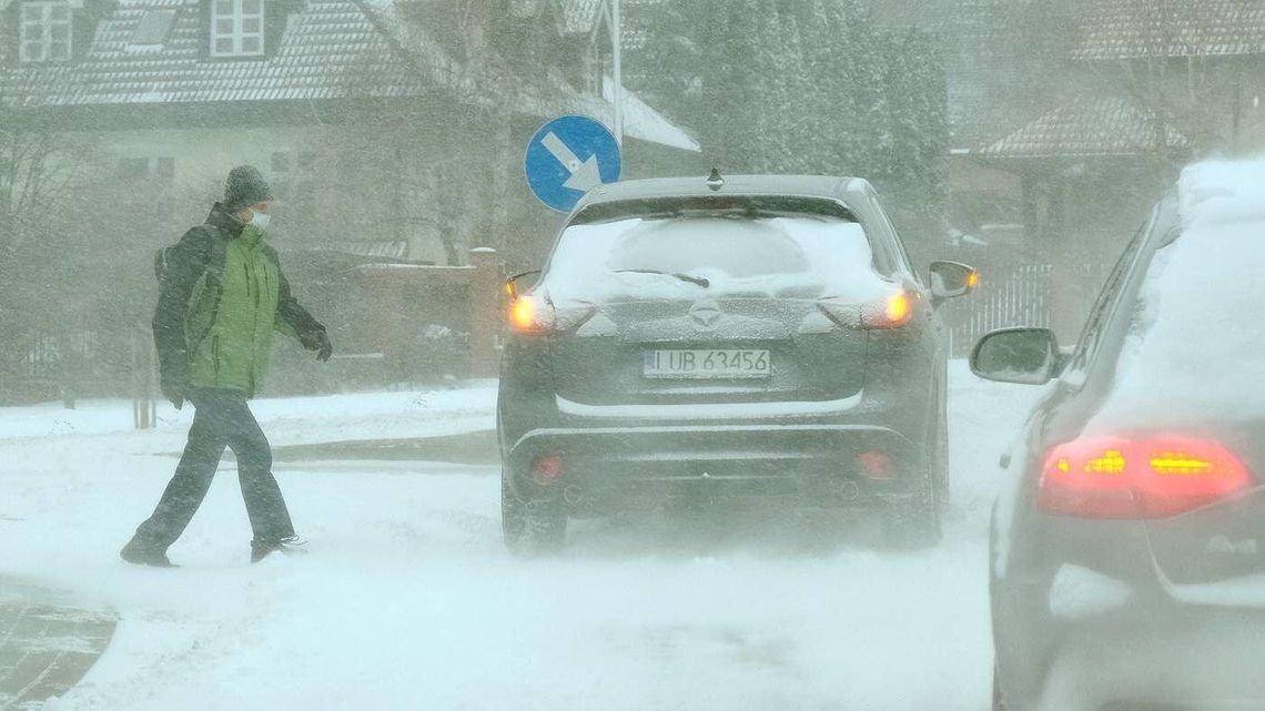 Atak zimy w Lublinie. Bardzo trudne warunki jazdy. Problemy z komunikacją Atak zimy w Lublinie. Bardzo trudne warunki jazdy. Problemy z komunikacją