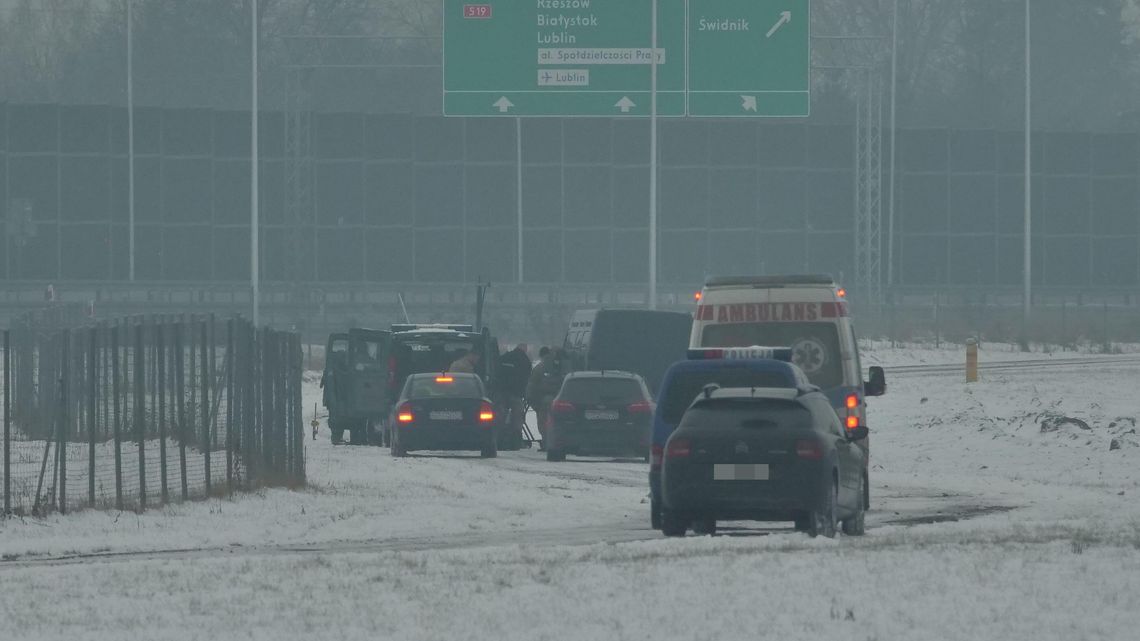 Atrapy bomb na płocie przy S17. Obwodnica Lublina już przejezdna [zdjęcia, wideo]