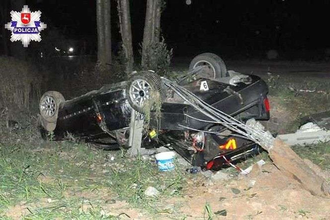Audi dachowało. Jedna osoba nie żyje, kierowca był pijany