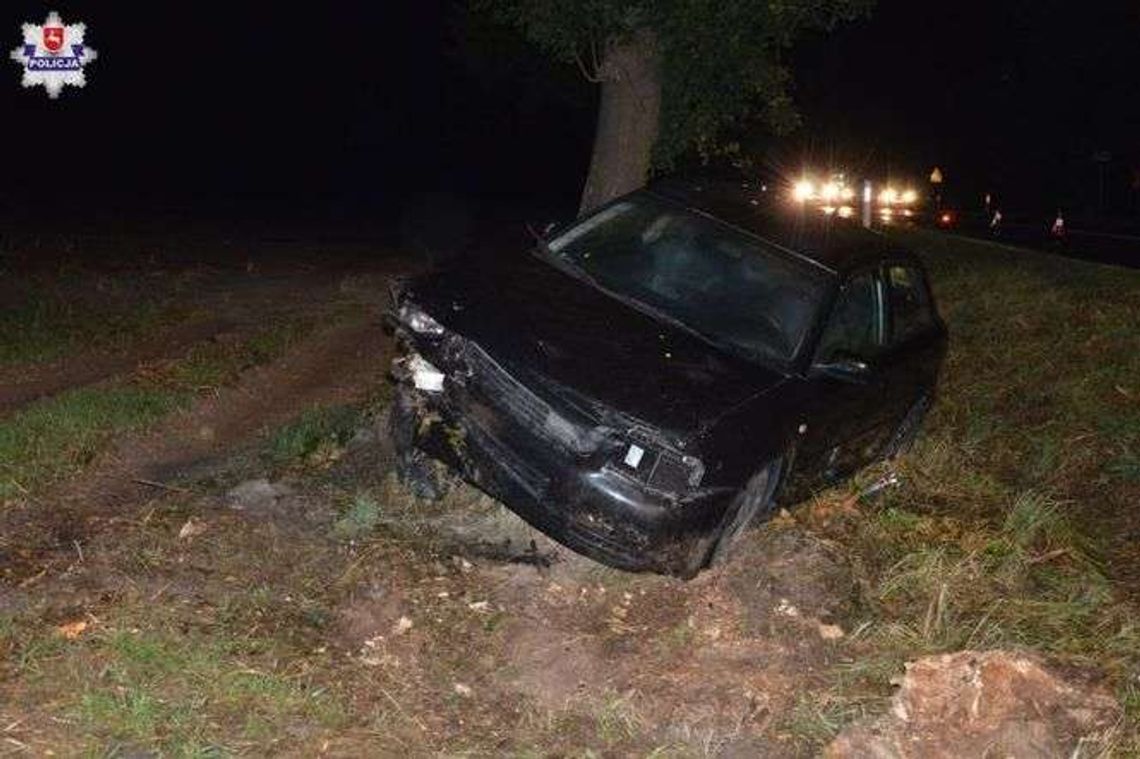 Audi zjechało do rowu. Cztery osoby ranne