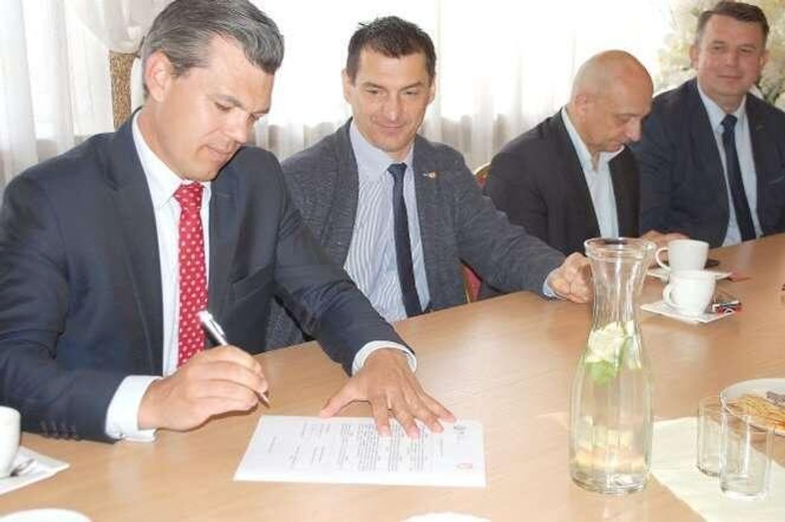 Australijczycy pomogą odmienić Rejowiec Fabryczny. Co powstanie na terenie po cementowni?