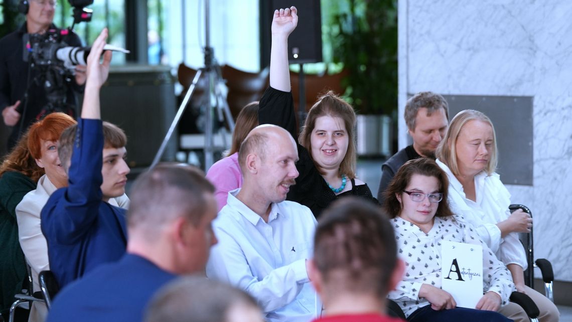 Autentyczni z autyzmem. W TVN będą przepytywać celebrytów 
