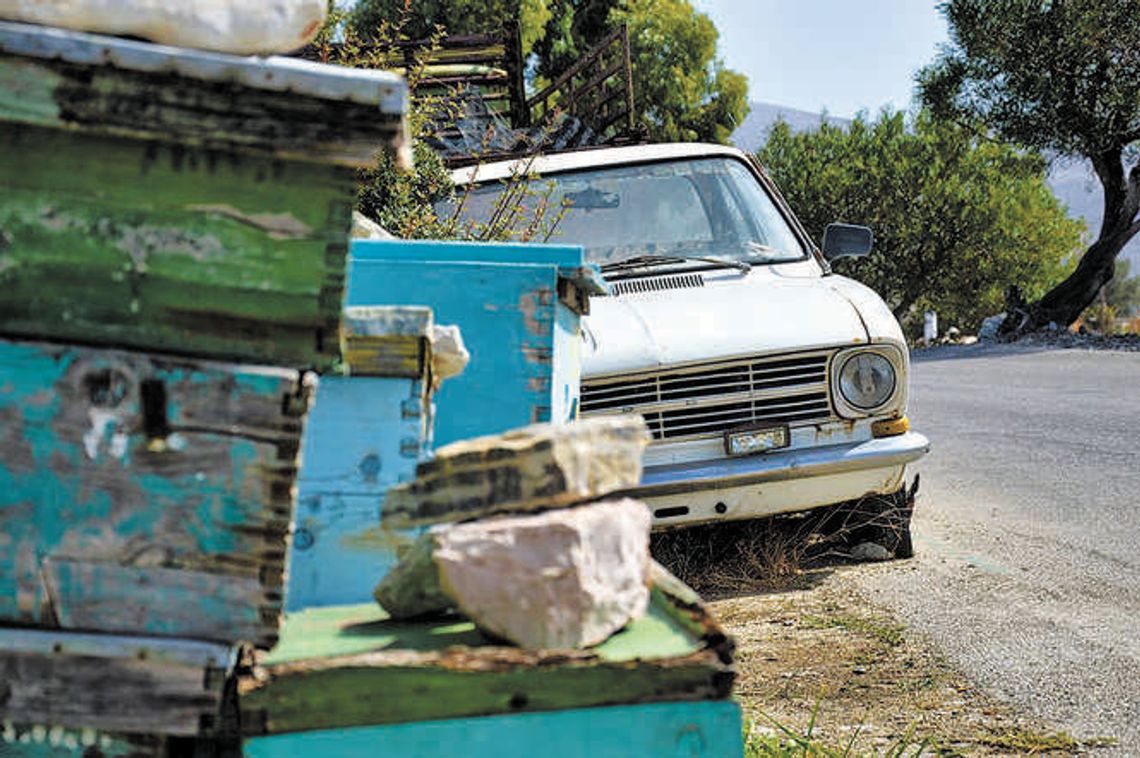 Auto ze śmietnika to niezła inwestycja. Ile można zarobić na "zabytkowych" samochodach?
