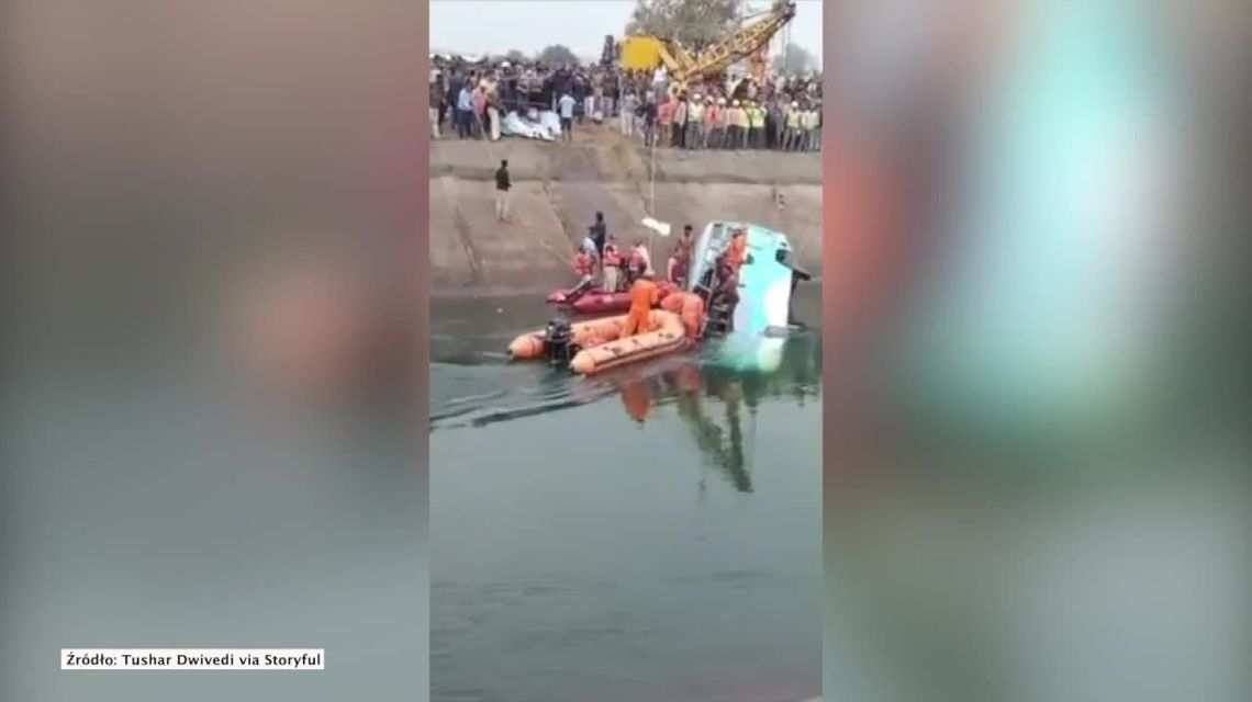 Autokar wpadł do kanału w Indiach. Zginęło 40 osób