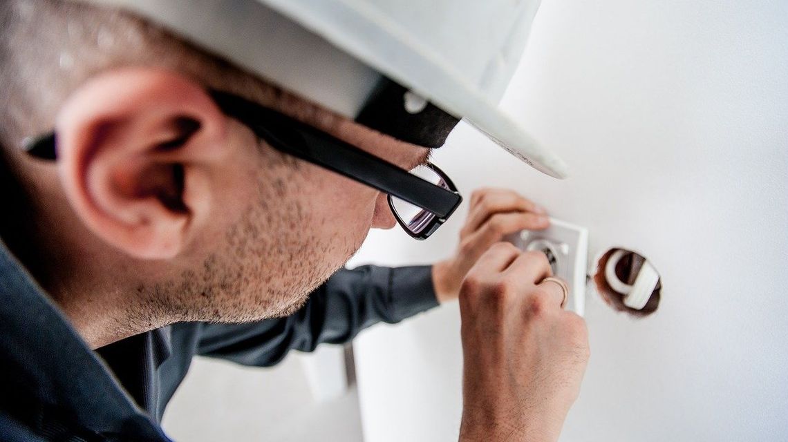 Automatyk, kierowca mechanik, technik energetyk. Minister edukacji wskazuje zawody przyszłości w Polsce Automatyk, kierowca mechanik, technik energetyk. Minister edukacji wskazuje zawody przyszłości w Polsce