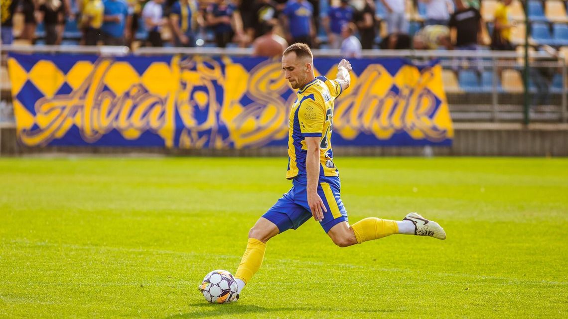 Avia była o krok od katastrofy, udany wyjazd Stali Kraśnik i punkt Podlasia po golach 16-latka
