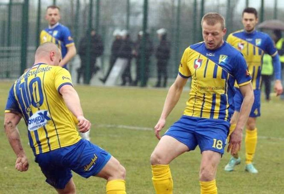 Avia dwa razy prowadziła, ale przegrała ze Stalą 2:3