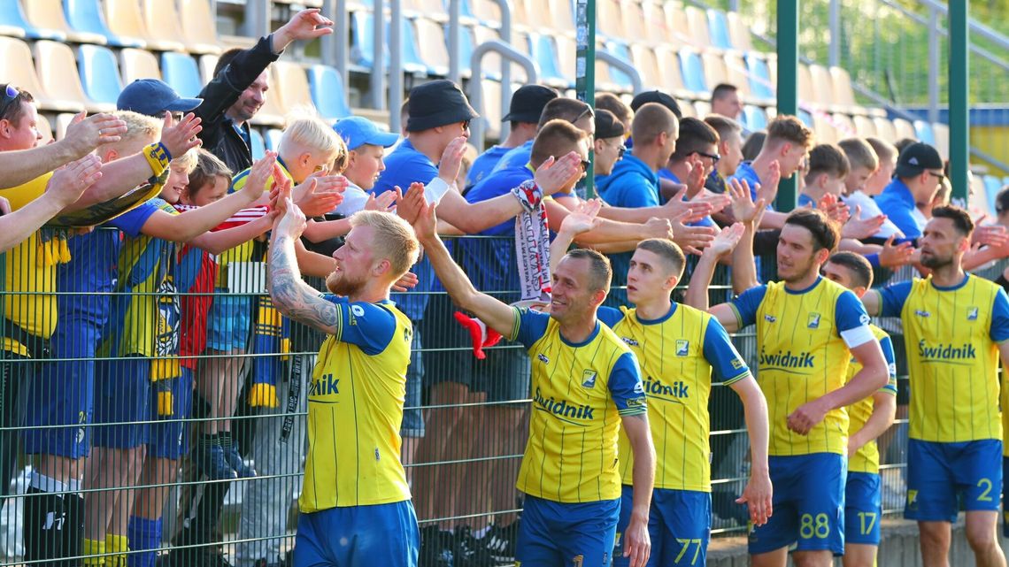 Avia łatwo pokonała Koronę II Kielce i przeskoczyła w tabeli Wieczystą Kraków