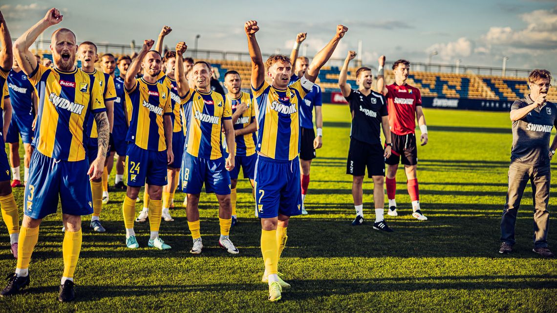 Avia przywiozła trzy punkty z Jędrzejowa. „To nie był piękny mecz, ale był skuteczny”